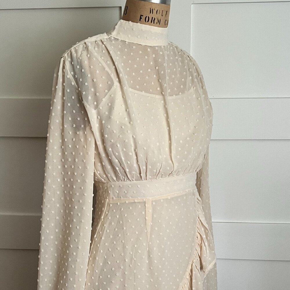 Elegant Showpo Mini Dress, Cream, Size 2